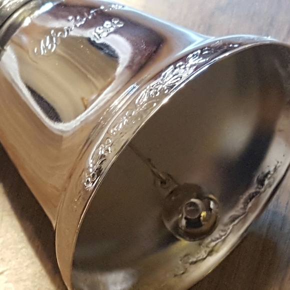 1998 SILVERPLATED MADISON AVENUE SANTA BELL - Picture 5 of 6